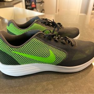 Men’s Nike Athletic Shoes